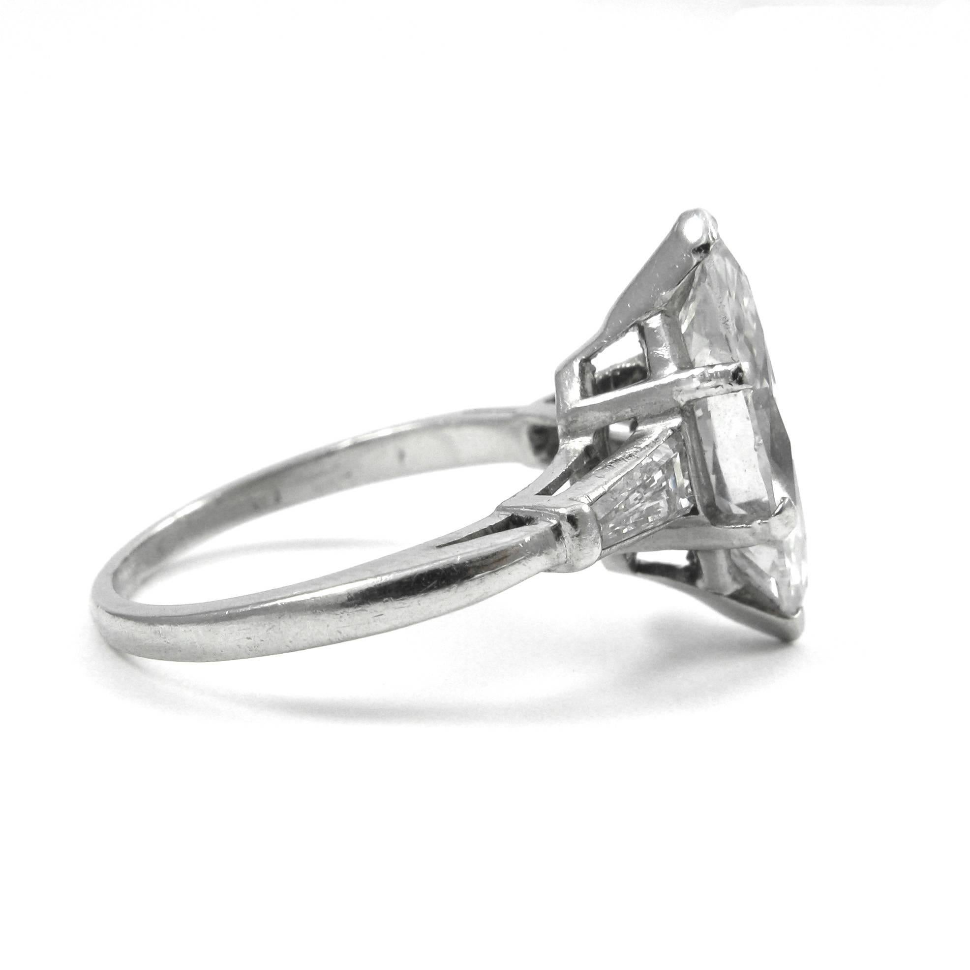 Classic GIA Certified 2.93 Carat Marquise Cut Diamond Platinum Engagement Ring In Excellent Condition In New York, NY