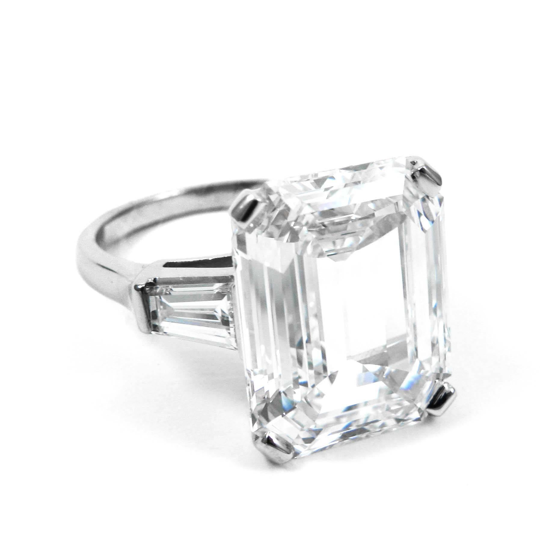 Women's or Men's GIA Certified 7.57 Carat Emerald Cut G VS1 Diamond Platinum Ring