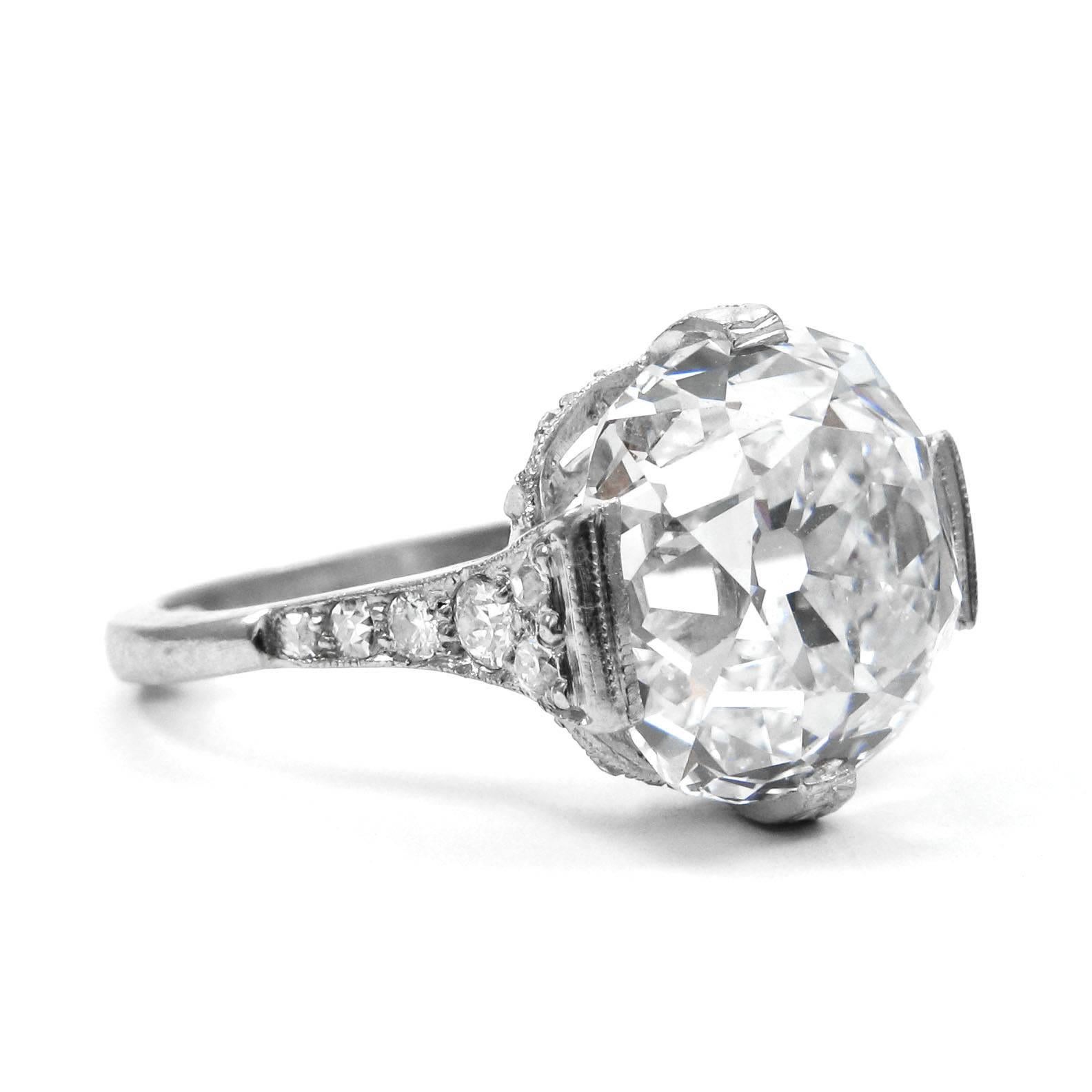 Antique Edwardian 8.16 Carat D SI1 Cushion Cut Diamond Platinum Ring GIA In Good Condition In New York, NY