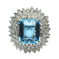 Anello con acquamarina e diamanti