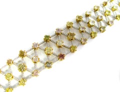 J. Birnbach Bracelet en treillis pavé de diamants multicolores fantaisie de 18,81 carats 