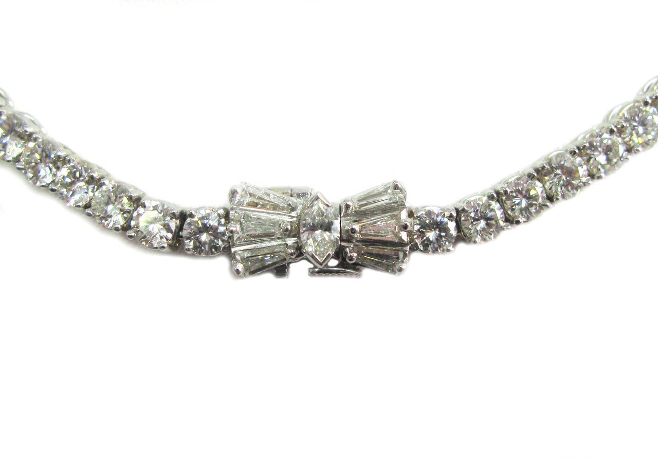 45.00 Carat Diamond Platinum Graduated Necklace In Excellent Condition In New York, NY