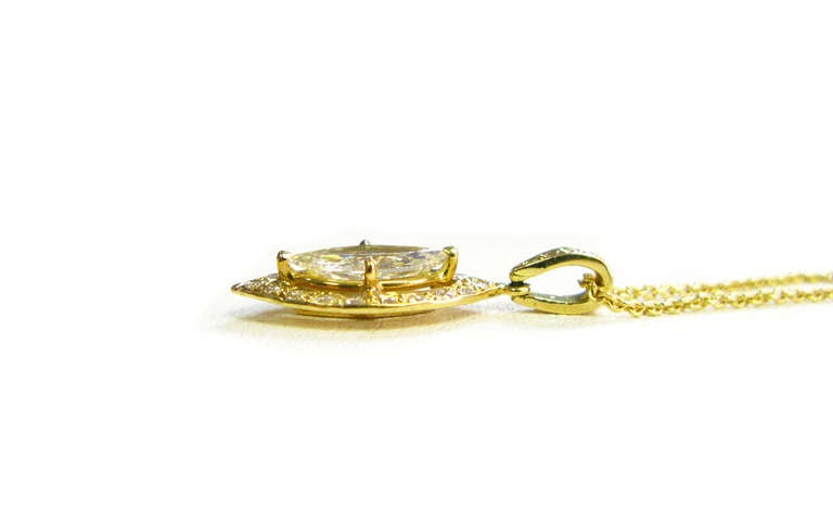 Gelber Marquise-Diamant-Anhänger im Vintage-Stil (Marquiseschliff) im Angebot