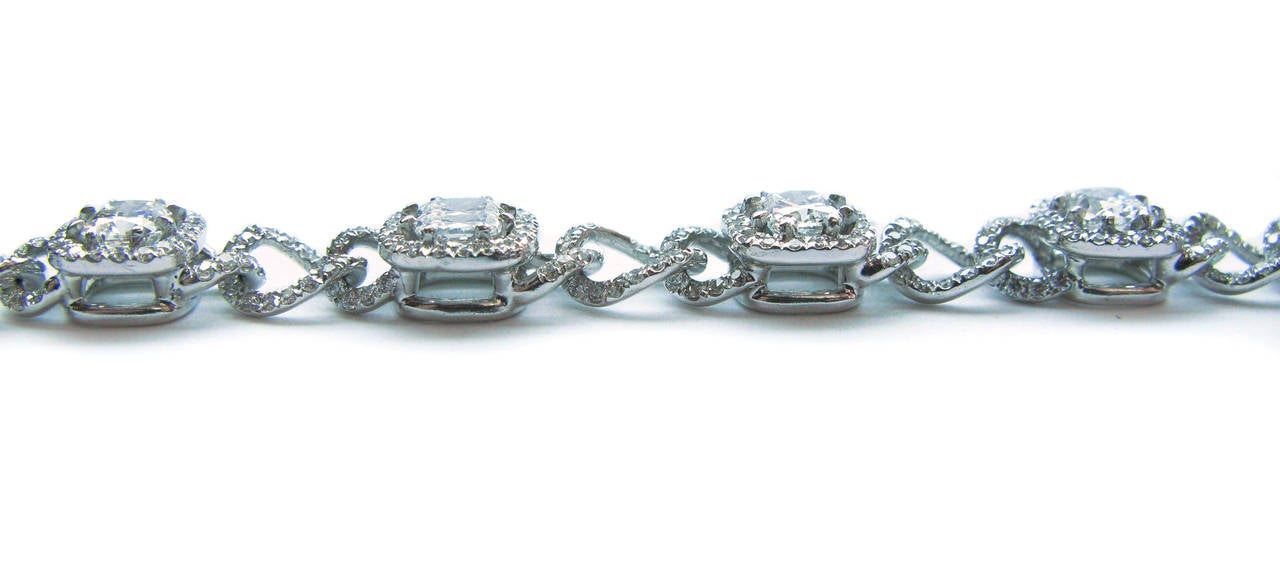 Cushion Cut Cushion Diamond Pave Platinum Link Bracelet