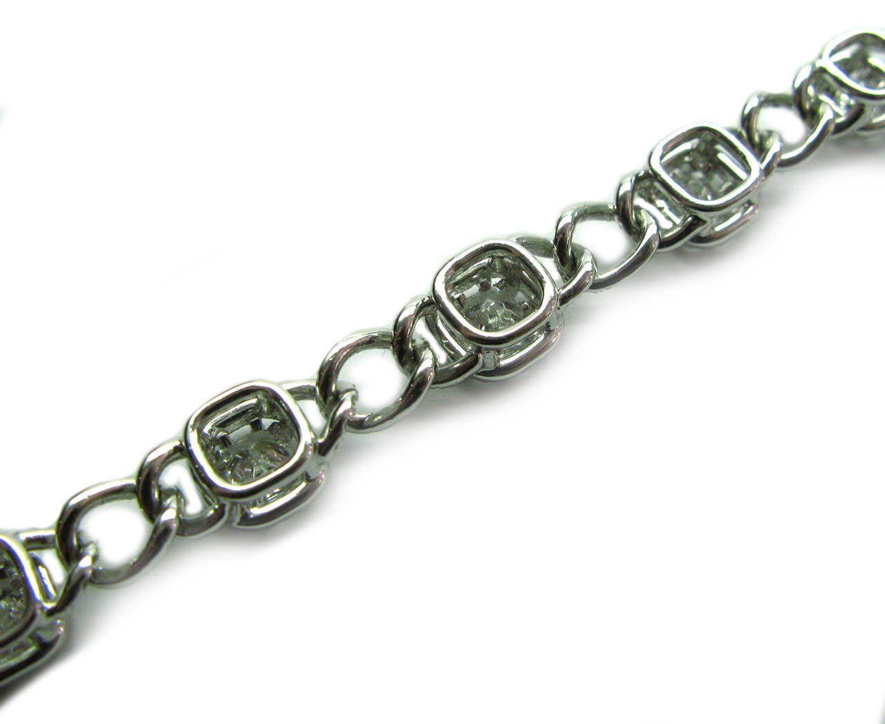 Cushion Diamond Pave Platinum Link Bracelet In New Condition In New York, NY