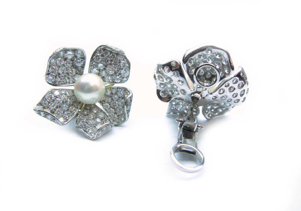 Pearl Diamond Platinum Flower Motif Ear Clips In Excellent Condition In New York, NY
