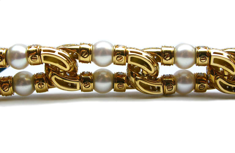 Pearl Diamond Yellow Gold Bracelet In Excellent Condition In New York, NY
