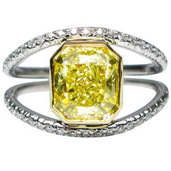Fancy Yellow Radiant Diamond Gold Ring 6