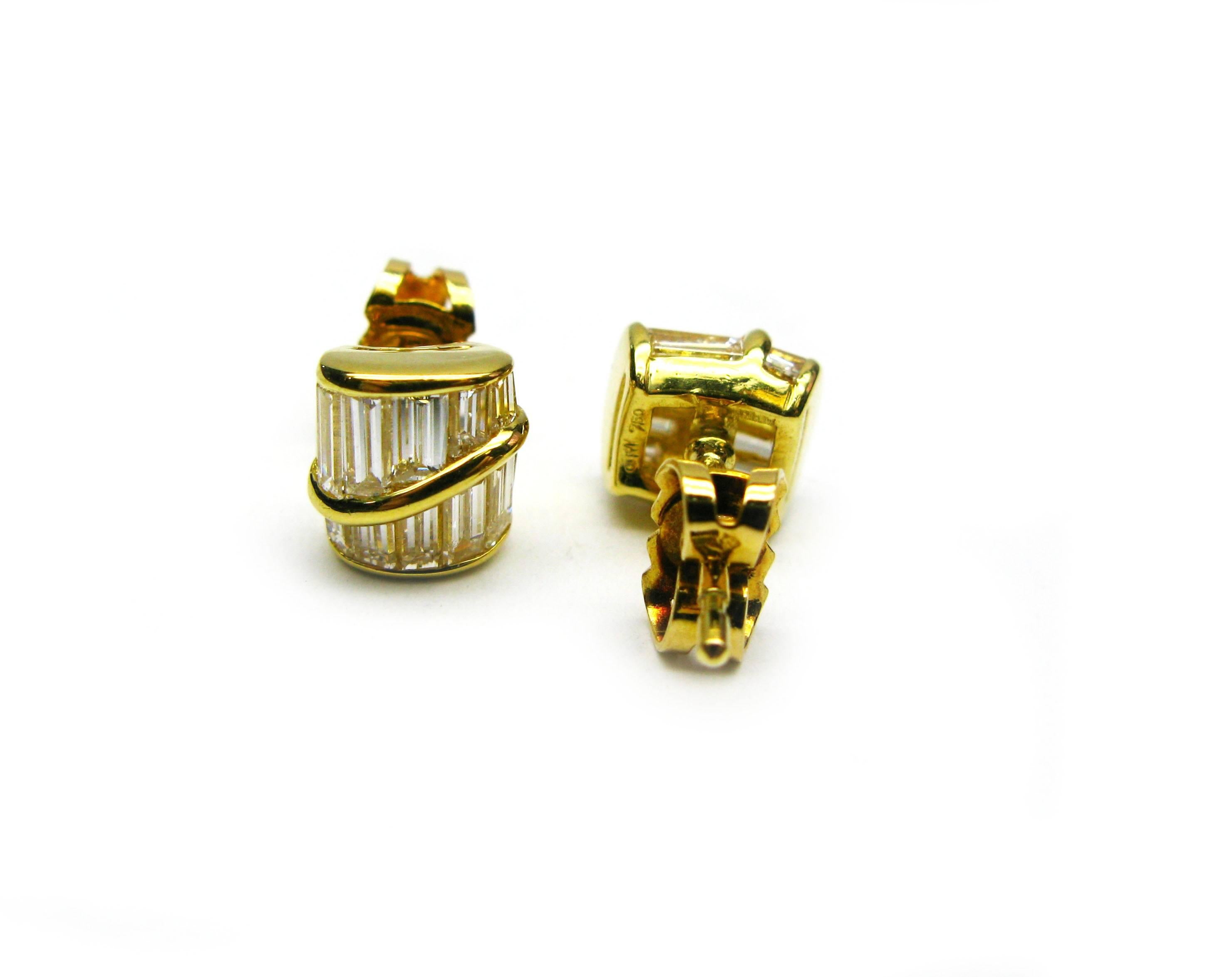 Kurt Wayne Baguette Diamond Gold Stud Earrings In New Condition In New York, NY