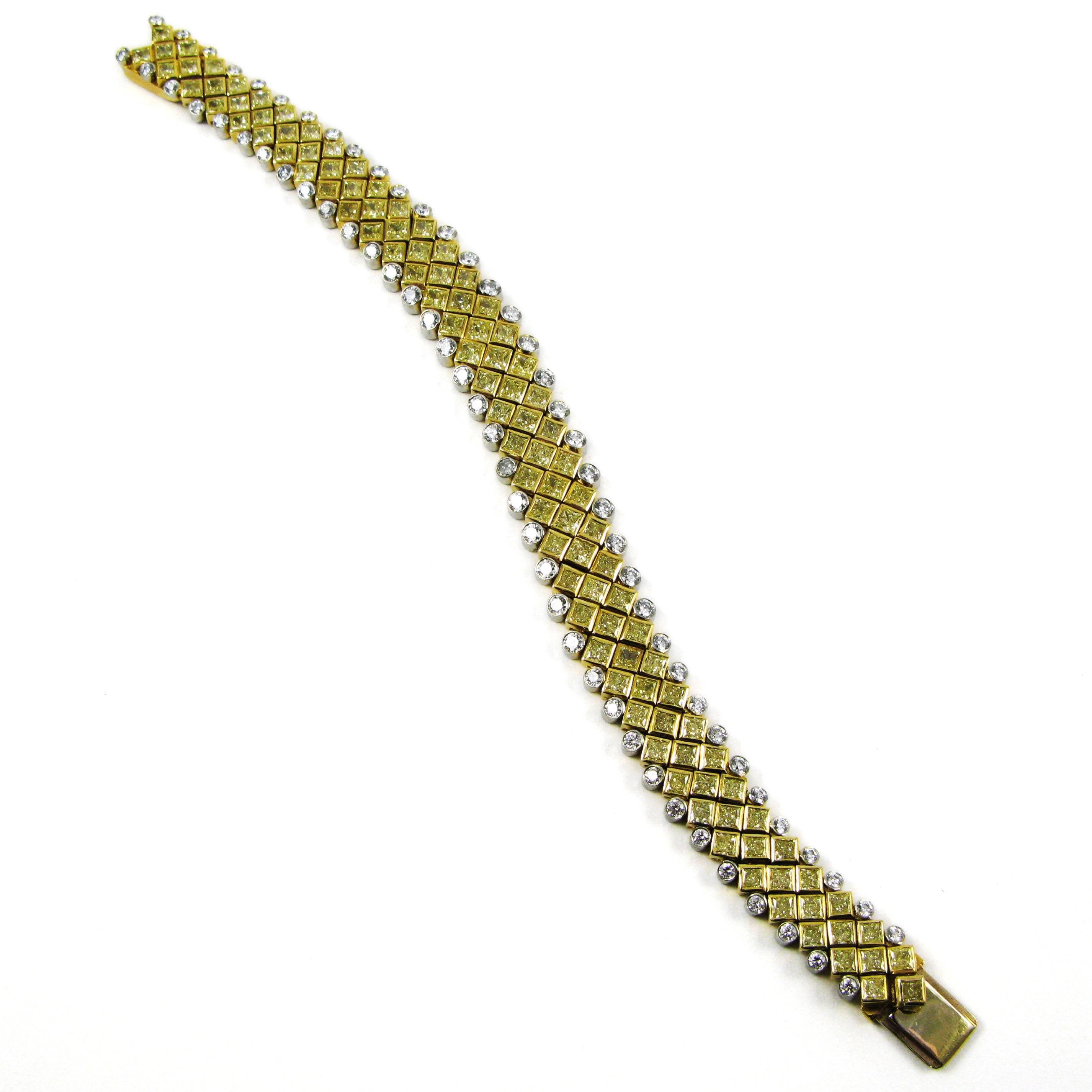 Fancy Yellow and White Diamond Bracelet In New Condition In New York, NY