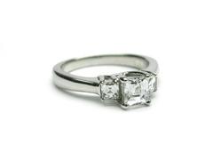 0.82 Carat Total Weight 3-Stone Tycoon Diamond Gold Ring