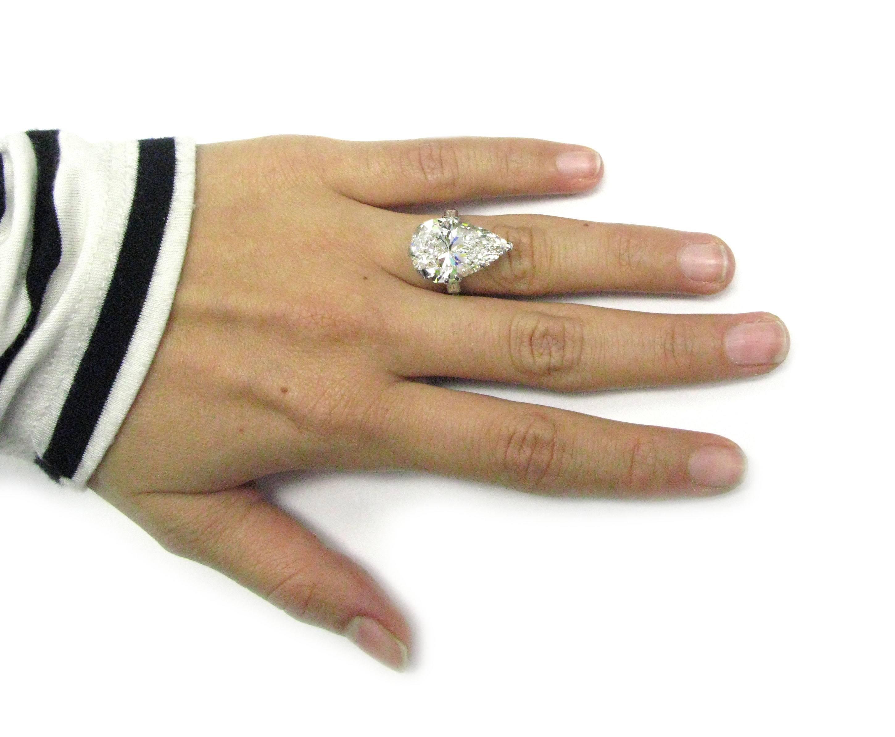 Women's or Men's Cartier 8.20 Carat Pear Diamond Platinum Ring