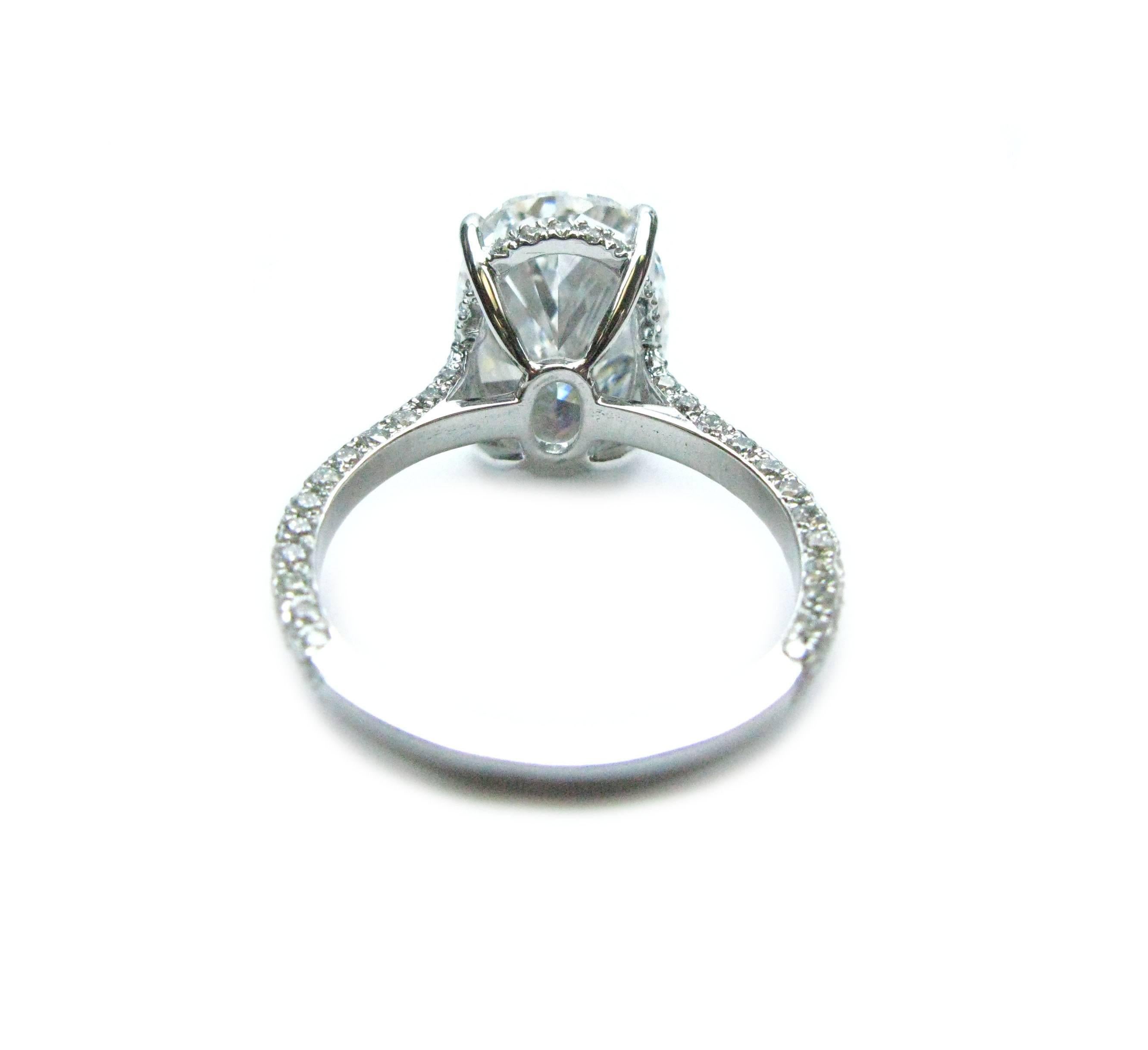5.00 Carat GIA Cert Oval Diamond Platinum Engagement Ring In New Condition In New York, NY