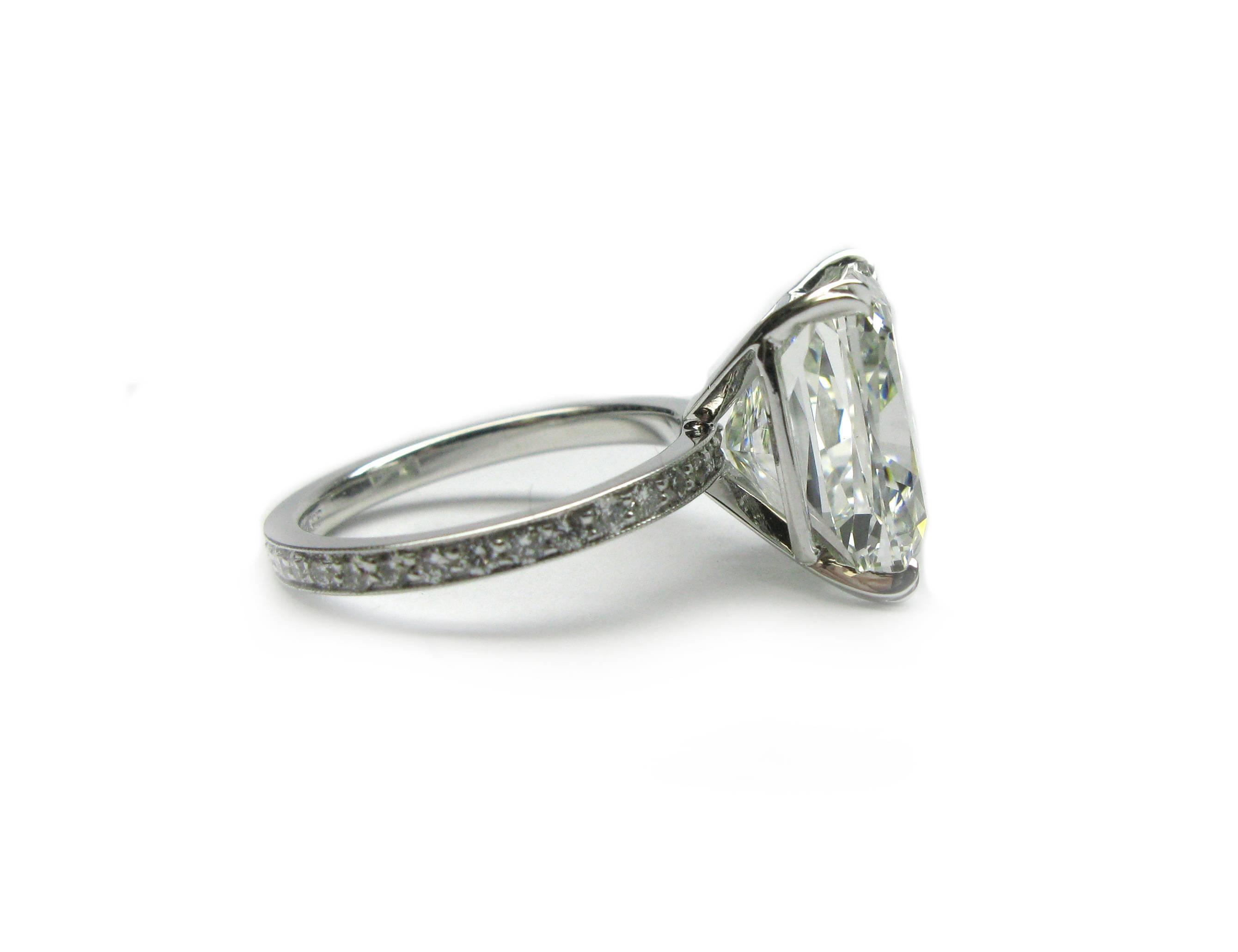 graff cushion cut ring