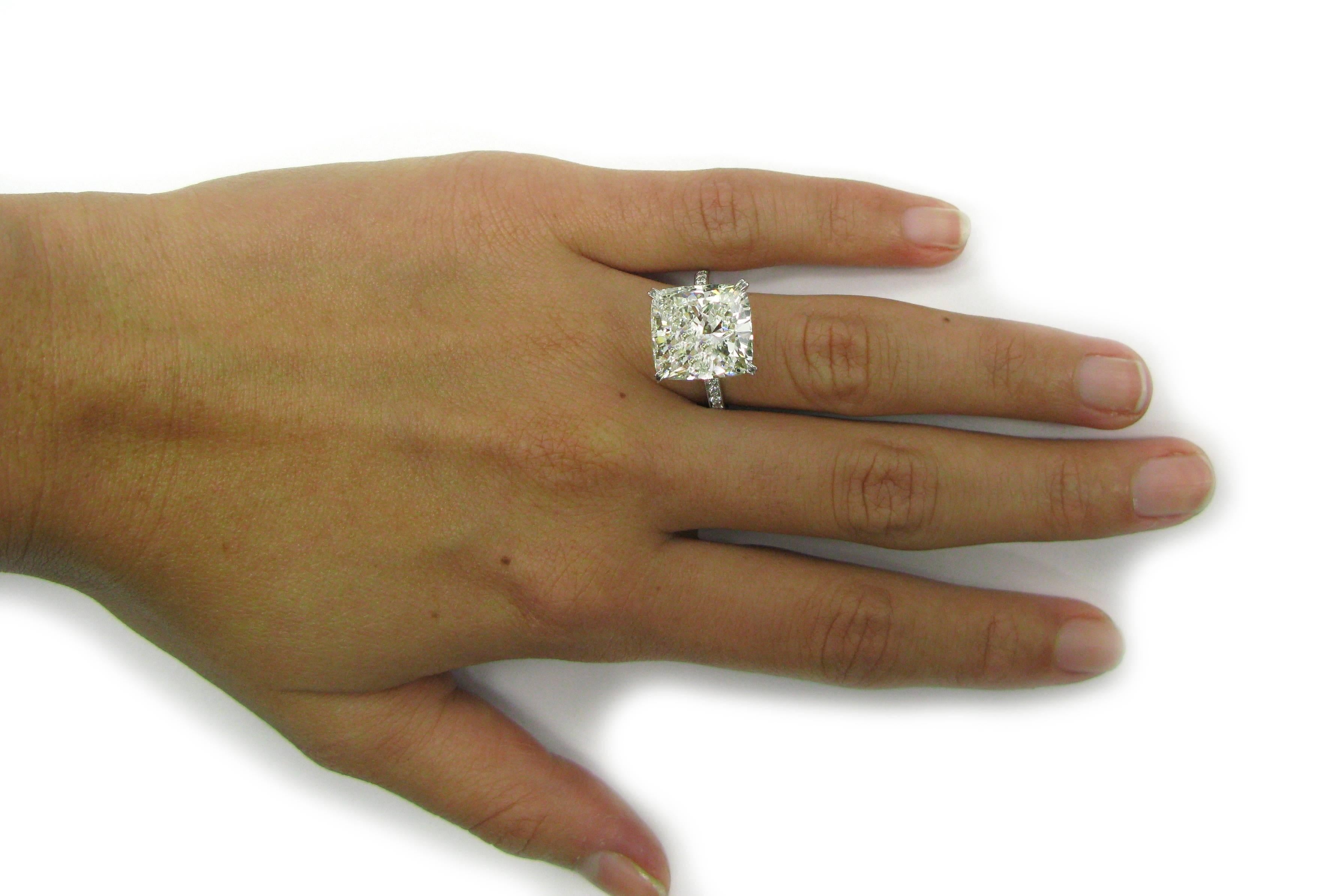 Women's or Men's Graff 9.34 Carat GIA Cert Cushion Diamond Platinum Ring