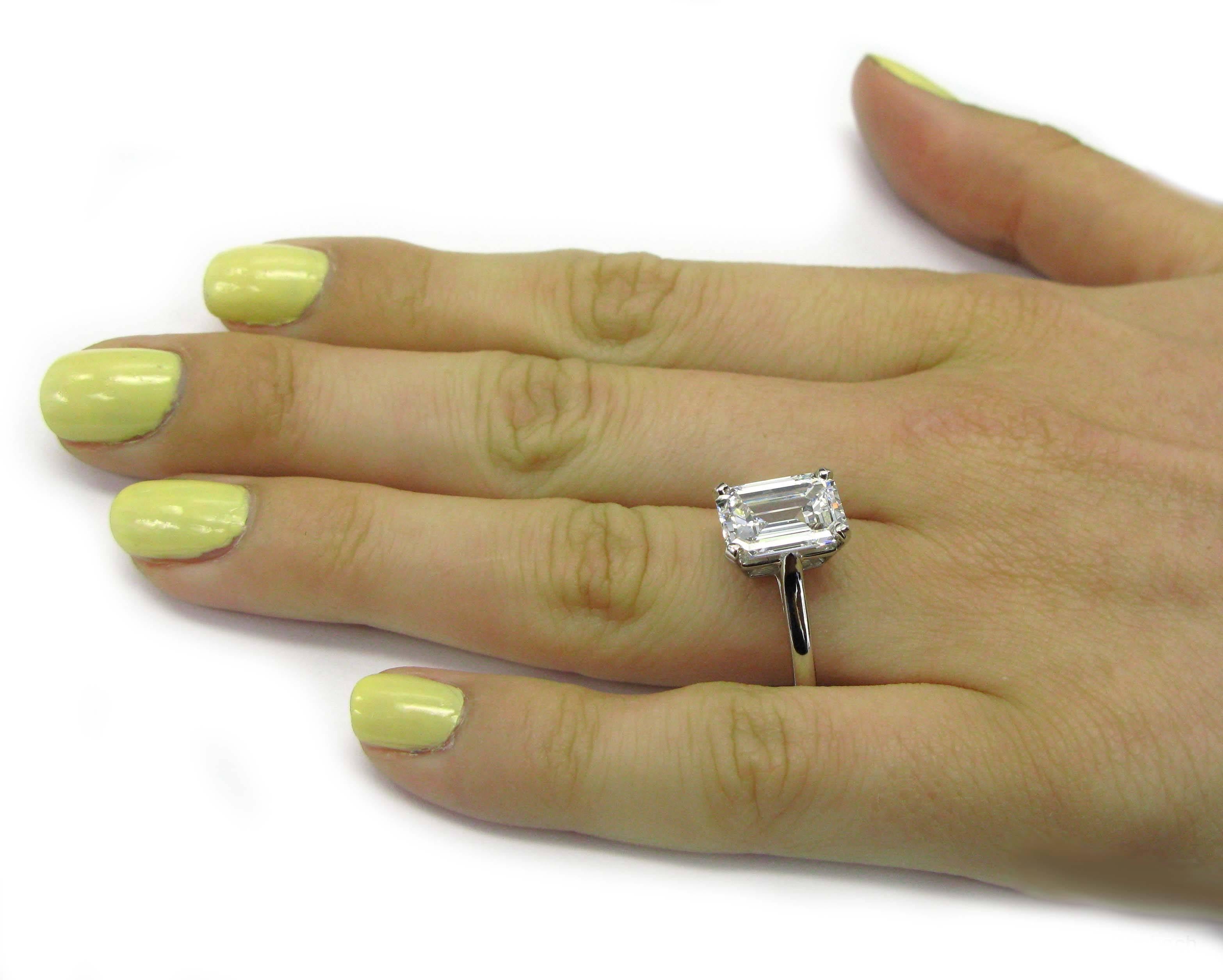 Women's Van Cleef & Arpels GIA Cert 4.05 Carat Emerald Diamond Platinum Engagement Ring