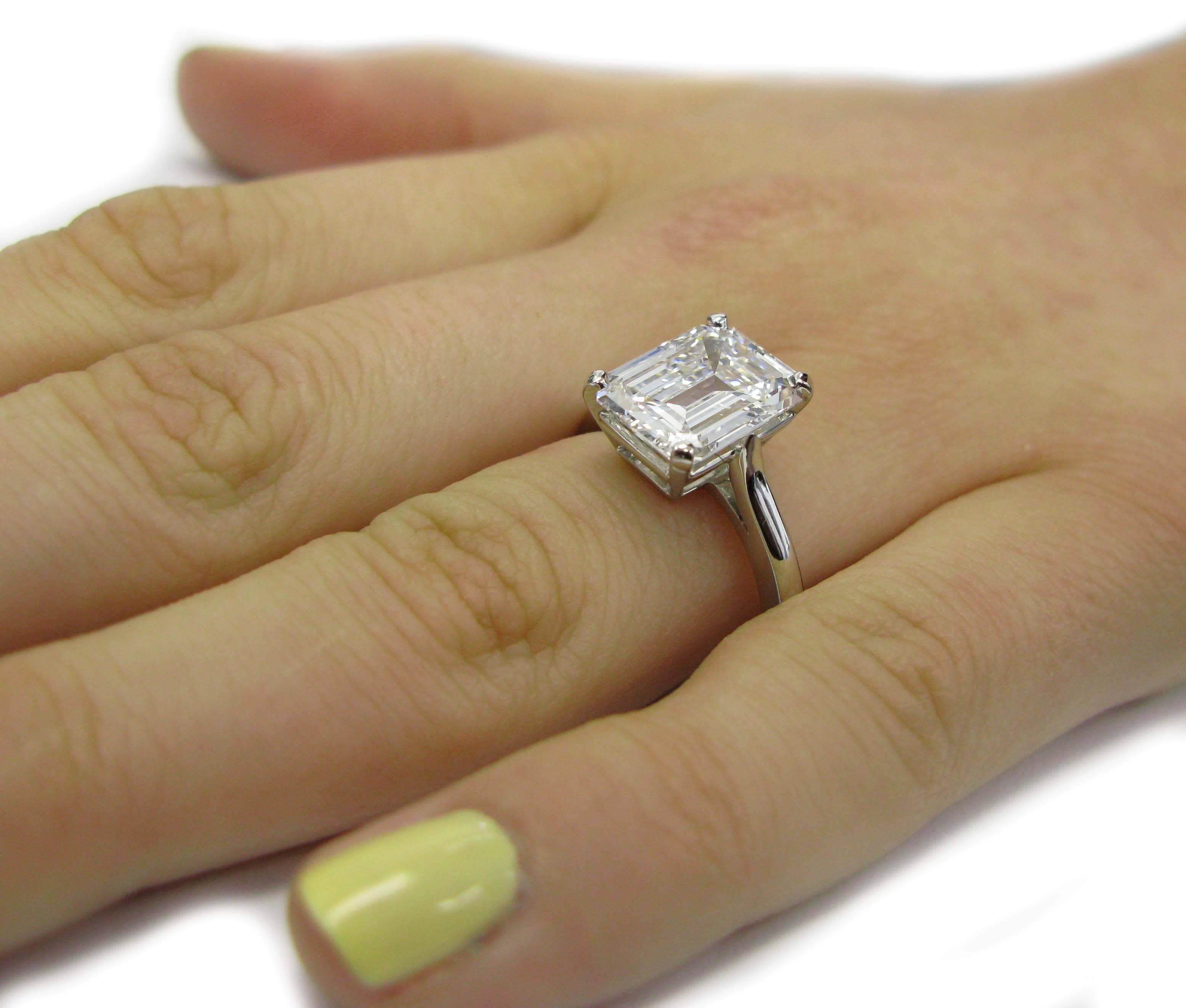 Van Cleef & Arpels GIA Cert 4.05 Carat Emerald Diamond Platinum Engagement Ring 2