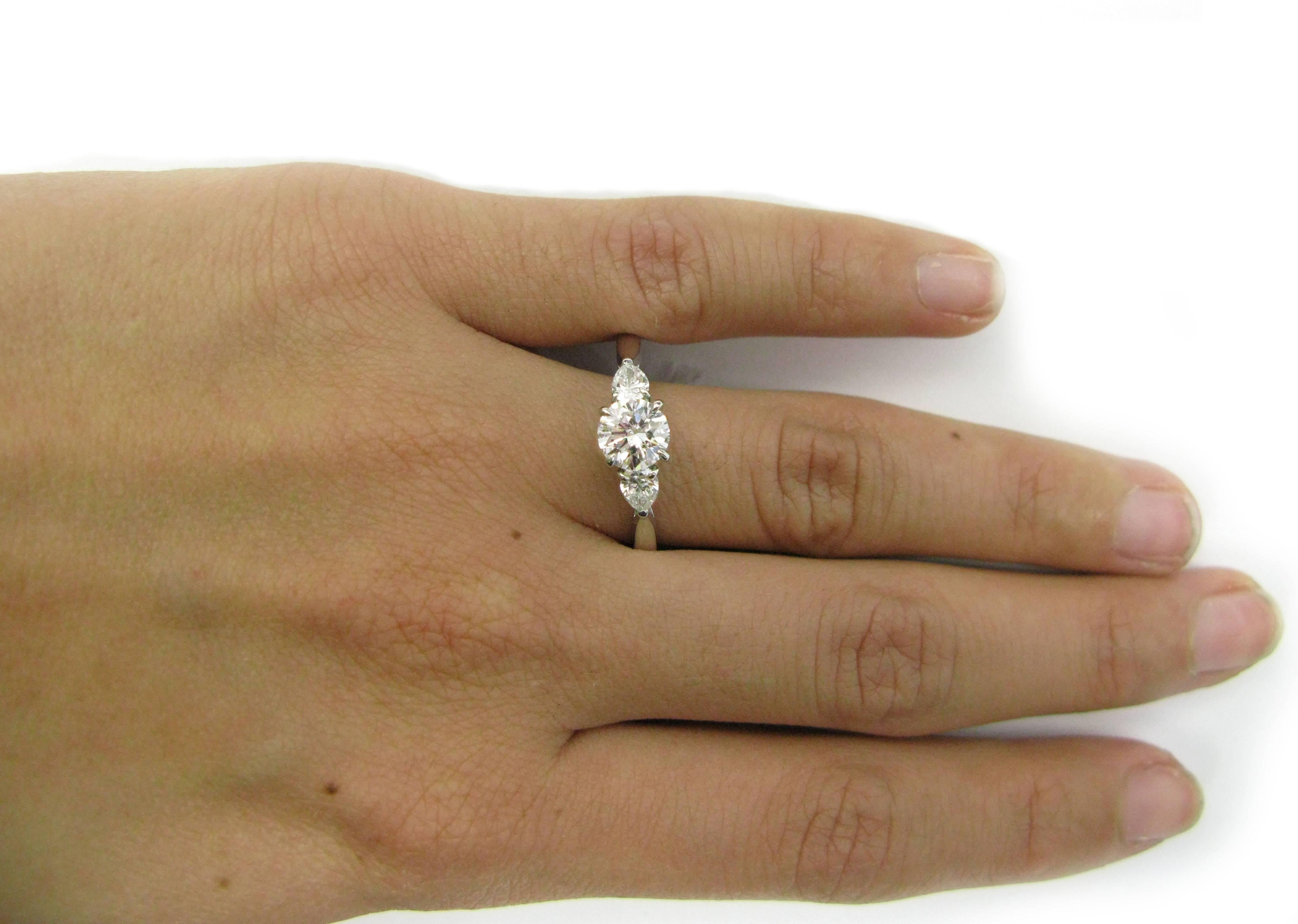 Van Cleef & Arpels  Round Diamond Engagement Ring GIA F VVS2 1