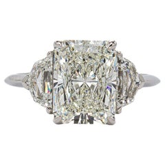 J. Birnbach GIA Certified 3.00 Carat Radiant Cut J SI1 Diamond Three-Stone Ring