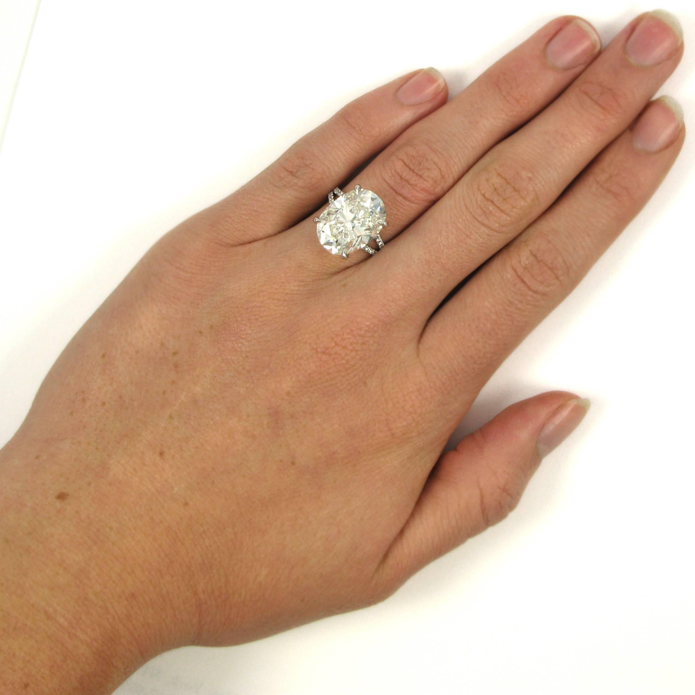 Oval Cut GIA Certified 10.10 Carat Oval Diamond Platinum Split Shank Ring