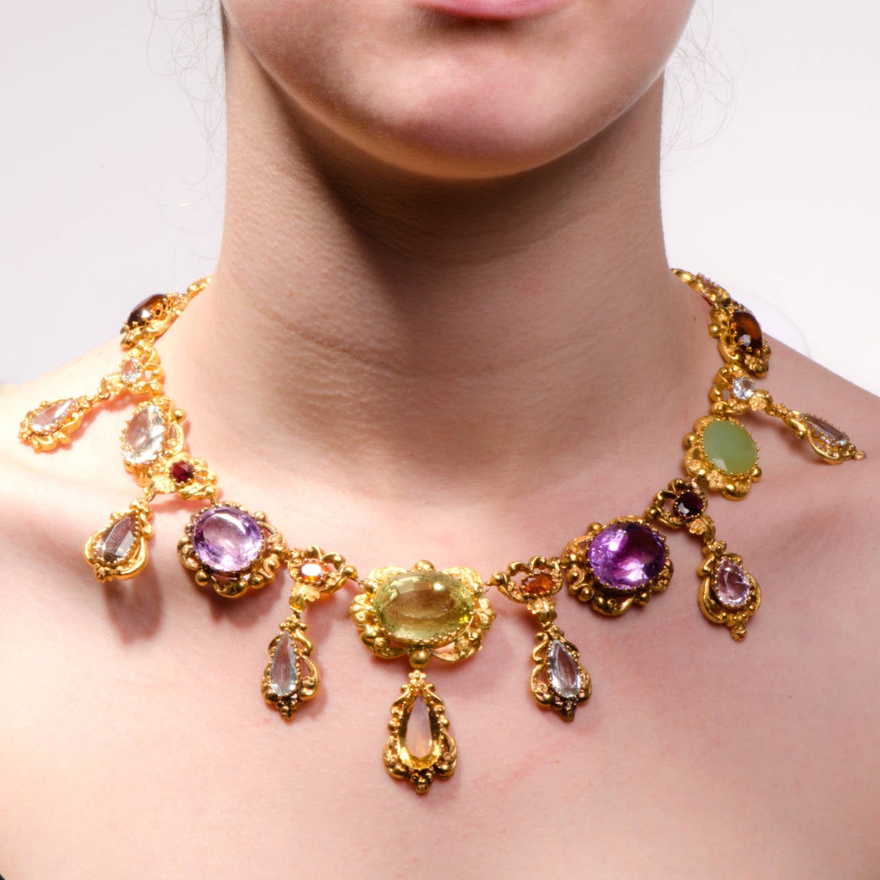 Women's Multicolored Gemstone Gold Necklace Circa 1700s