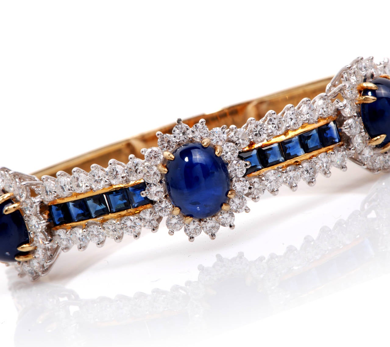 Diamond Sapphire Gold Bangle Bracelet In Excellent Condition In Miami, FL