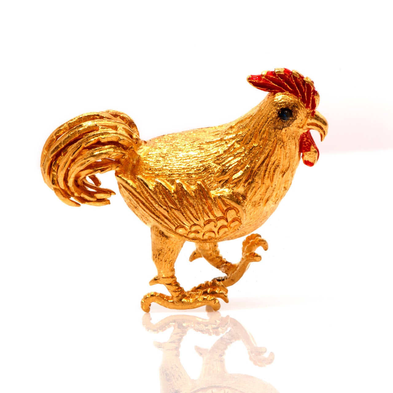 Vintage Gold Chinese Rooster Figurine In Excellent Condition In Miami, FL