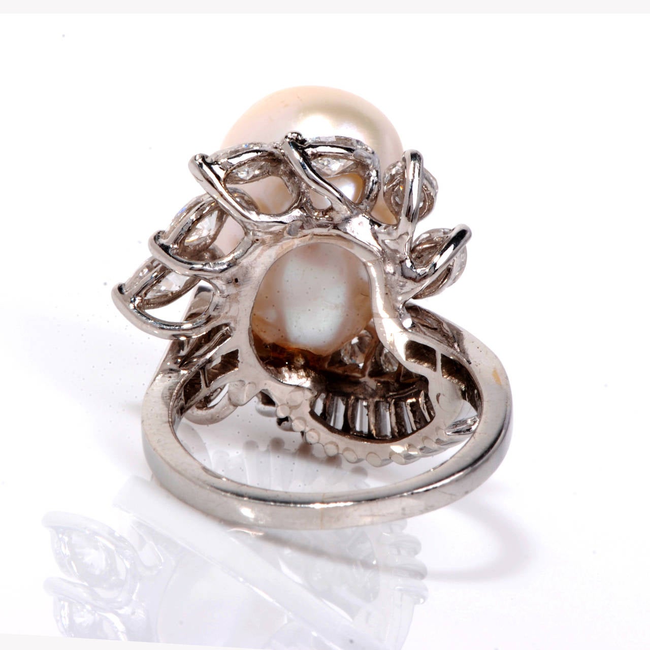 Women's 1960s Diamond Pearl Platinum Floral Ring