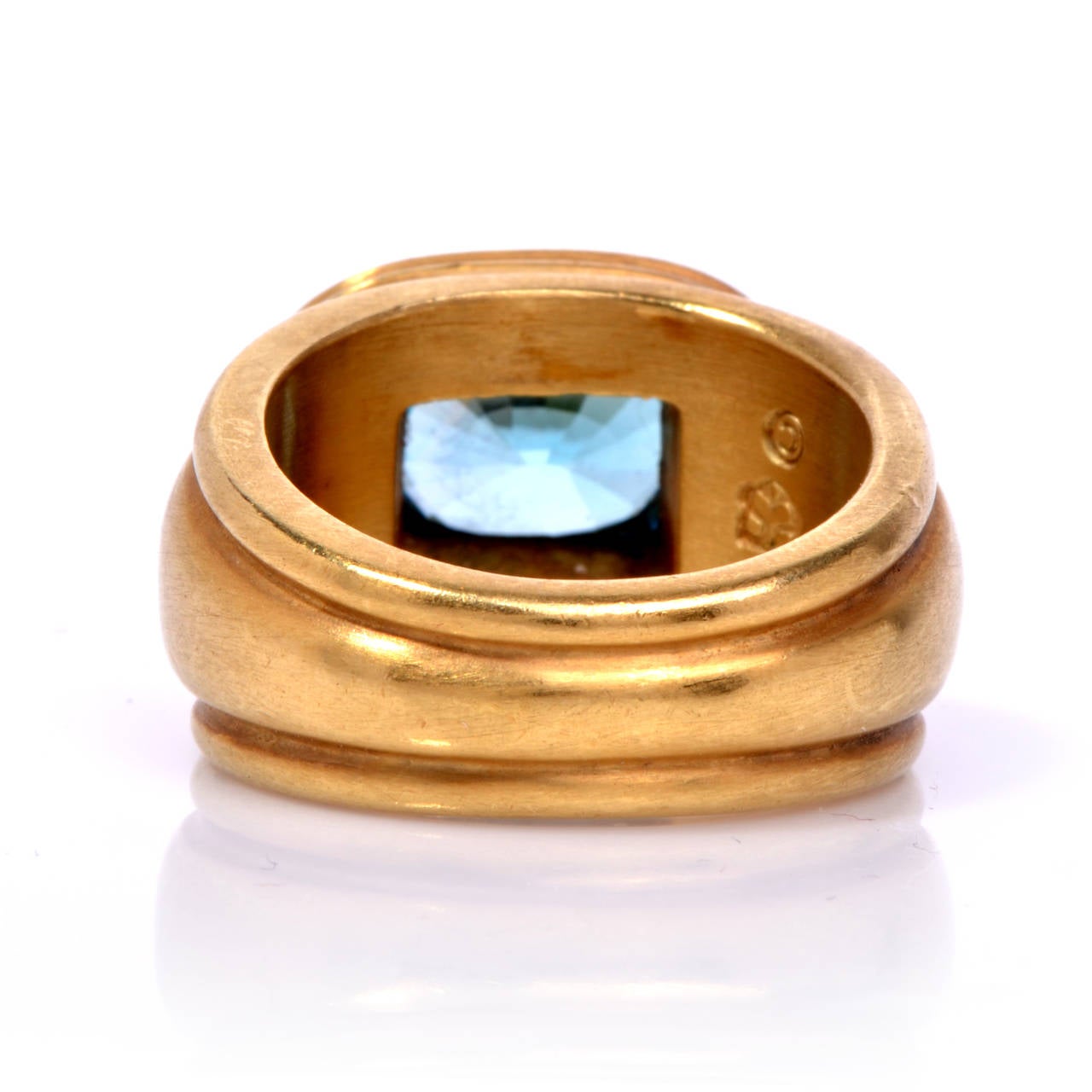 Women's Mesmerizing and Substantial Blue Zircon Gold RIng