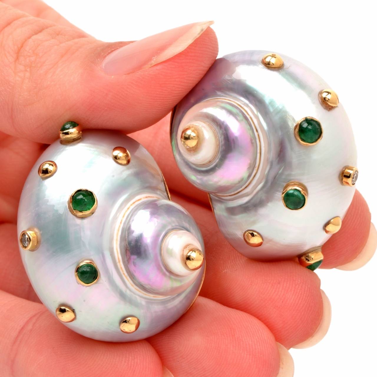 Stylish Sea-Shell Emerald Diamond Yellow Gold Earrings 1