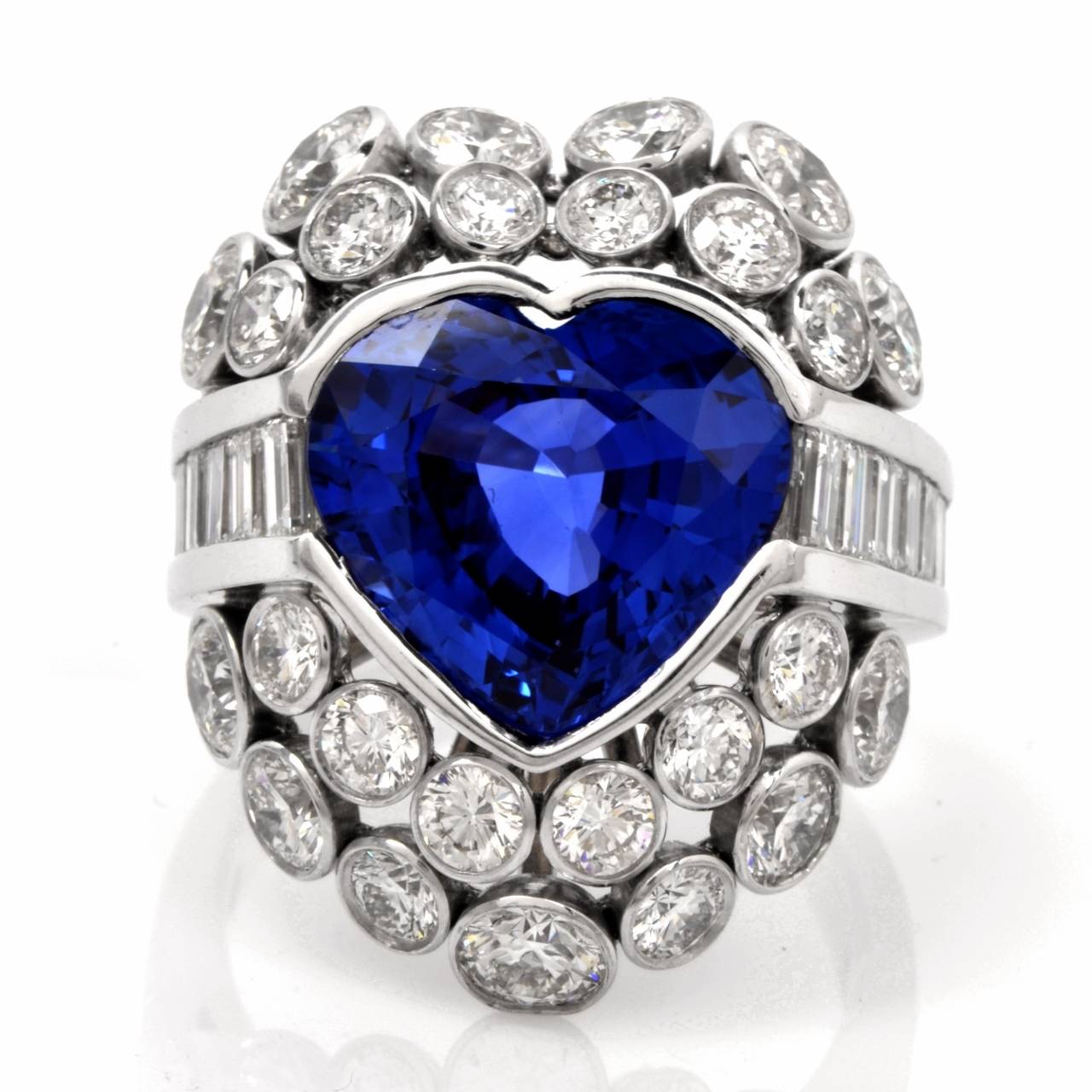 Heart Shaped Blue Sapphire GIA Certified Diamond Gold Cocktail Ring In Excellent Condition In Miami, FL