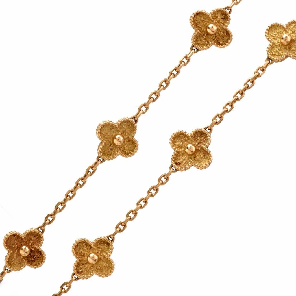 This Vintage VCA alhambra Necklace is made in solid 18 Karat Gold 'Alhambra' Necklace, Van Cleef & Arpels
It Composed of 20 quatrefoil-shaped links, gross weight approximately 35 dwts, length 32 inches, signed VCA and numbered in mint
