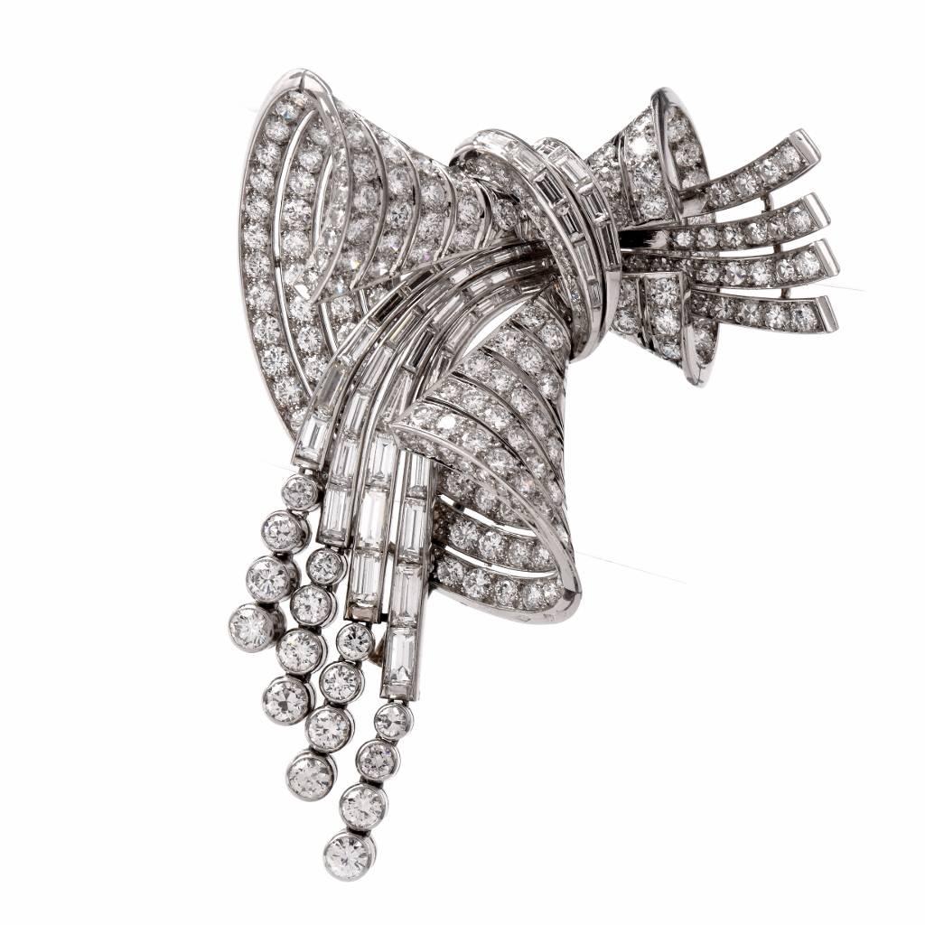 1950s French Diamond Platinum Drop Brooch Pin In Excellent Condition In Miami, FL