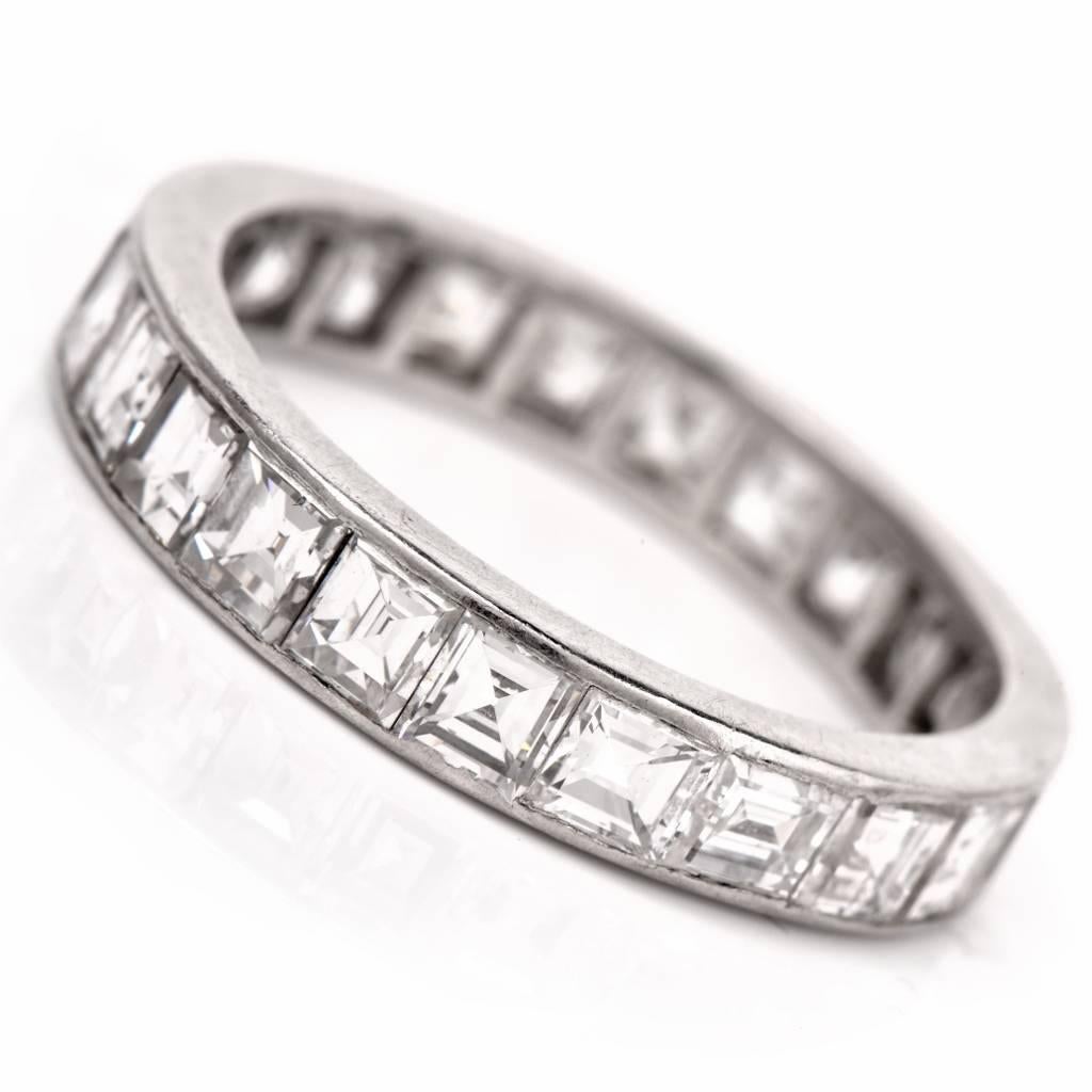  1930s Square Cut Diamond Platinum Eternity Band Ring  In Excellent Condition In Miami, FL