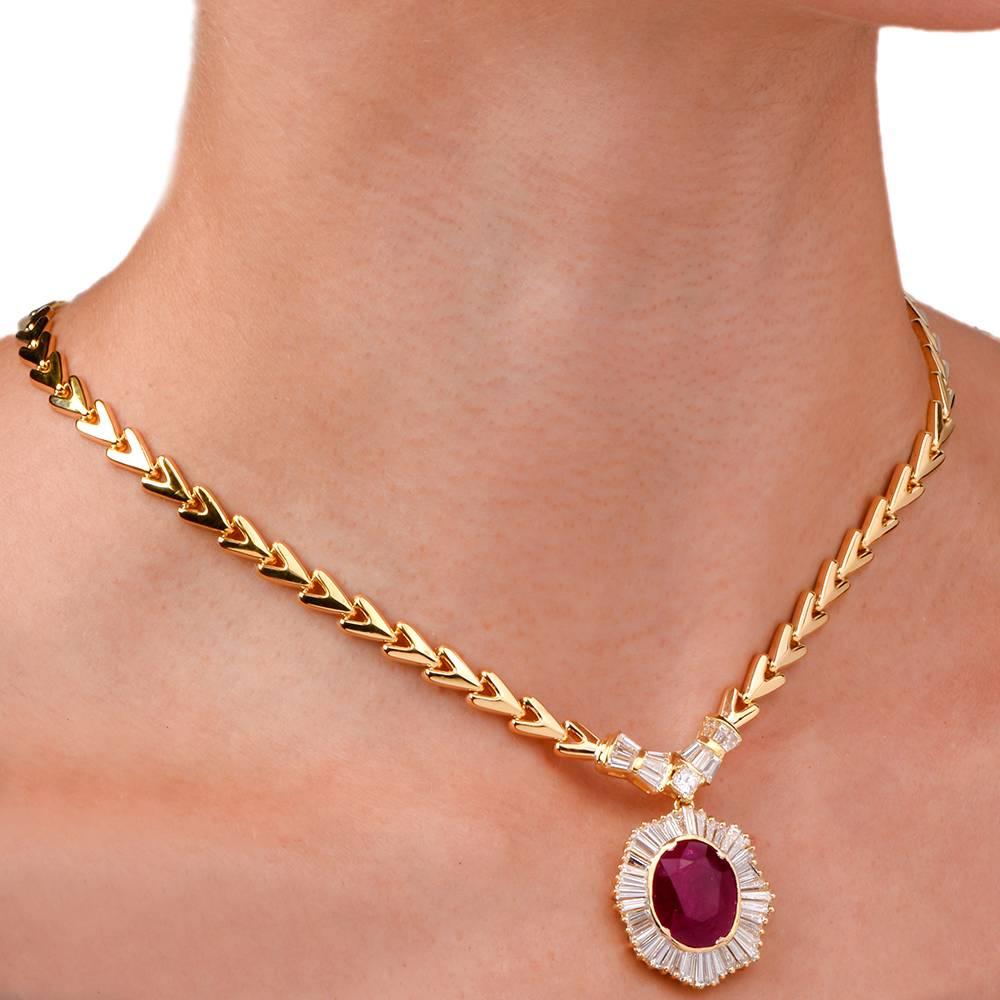 Rare Burma Ruby Diamond Gold Ballerina Necklace In Excellent Condition In Miami, FL