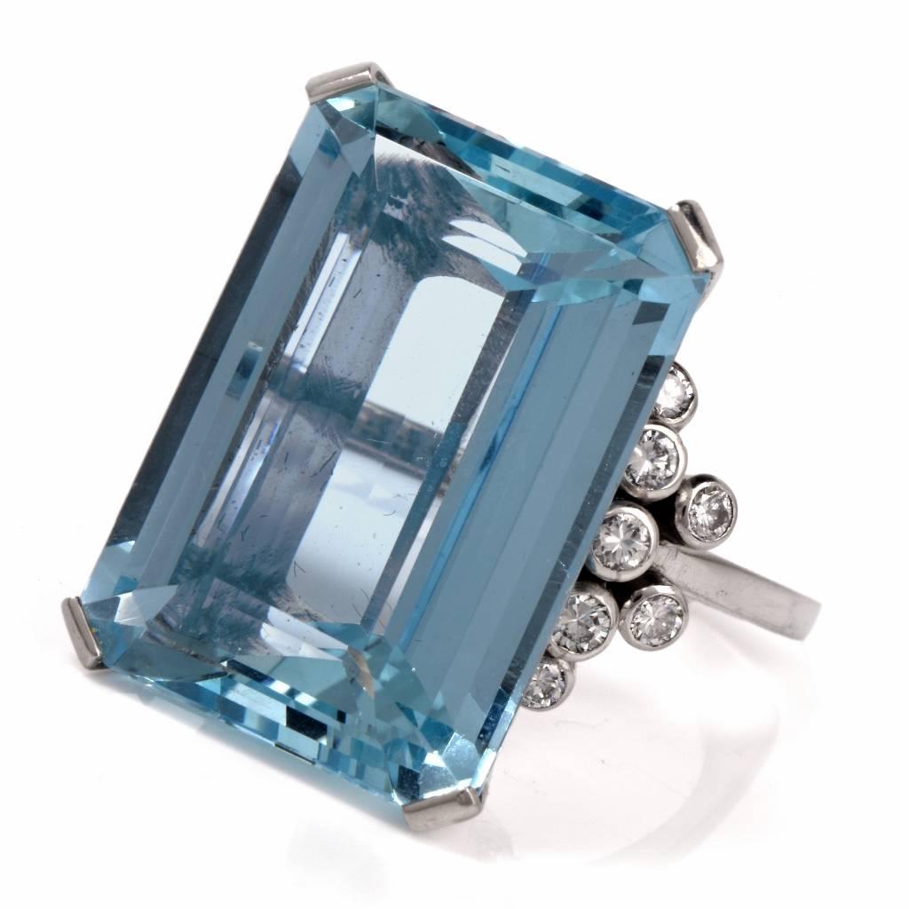 Fine Aquamarine Diamond Platinum Ring In Excellent Condition In Miami, FL