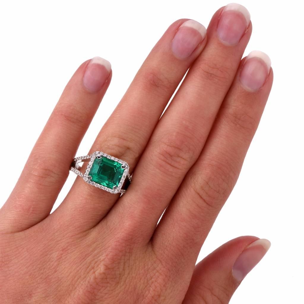 Stunning Emerald Diamond Gold Ring 3