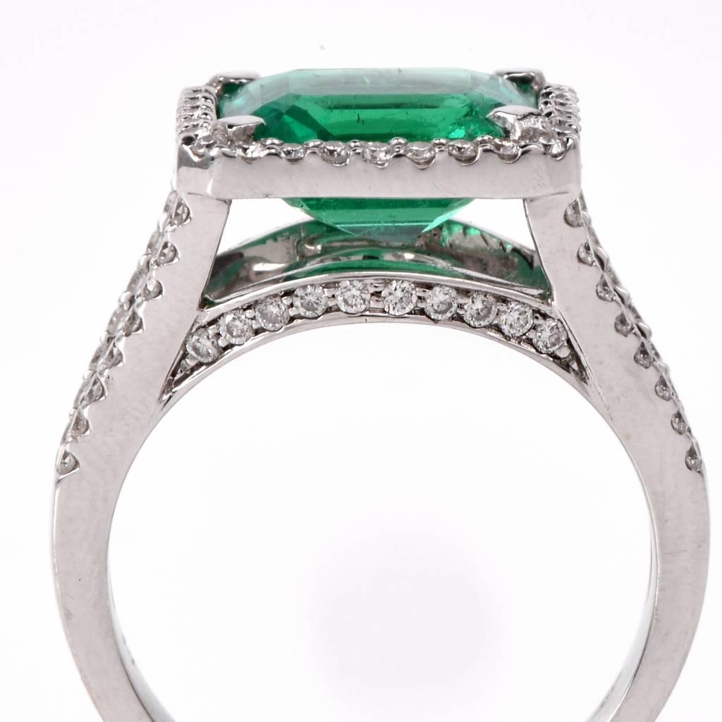 Stunning Emerald Diamond Gold Ring 1