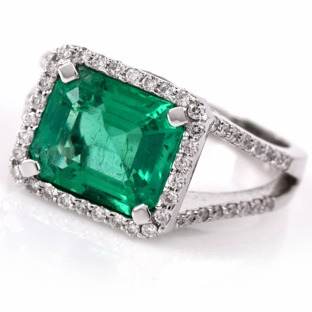 Art Deco Stunning Emerald Diamond Gold Ring