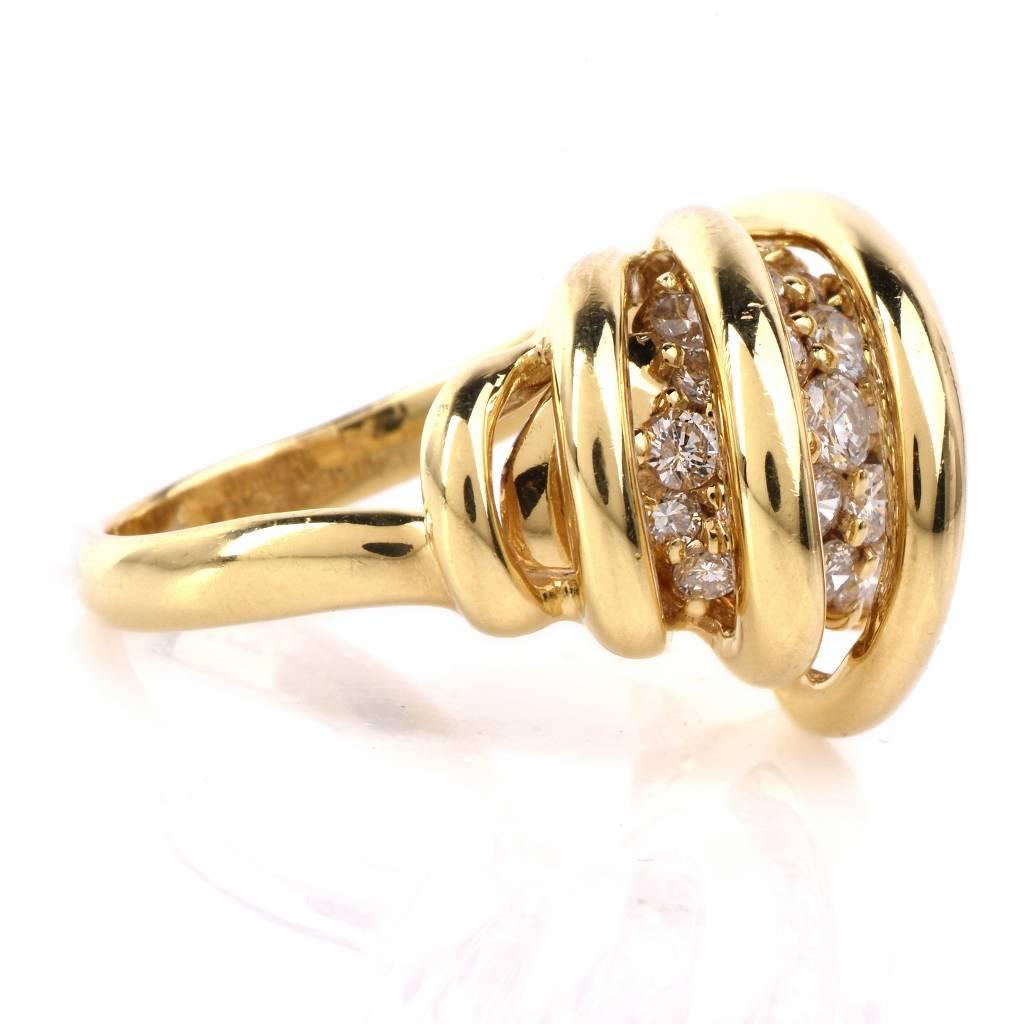 Jose Hess Pave-Set Diamond Gold Ring In Excellent Condition In Miami, FL