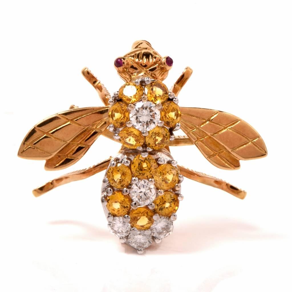 2.05 Carats Diamonds Gold Bumble Bee Brooch  In Excellent Condition In Miami, FL