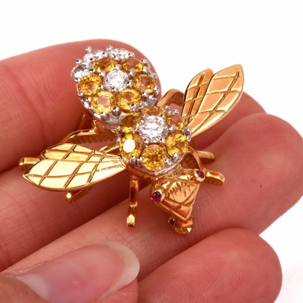 2.05 Carats Diamonds Gold Bumble Bee Brooch  2