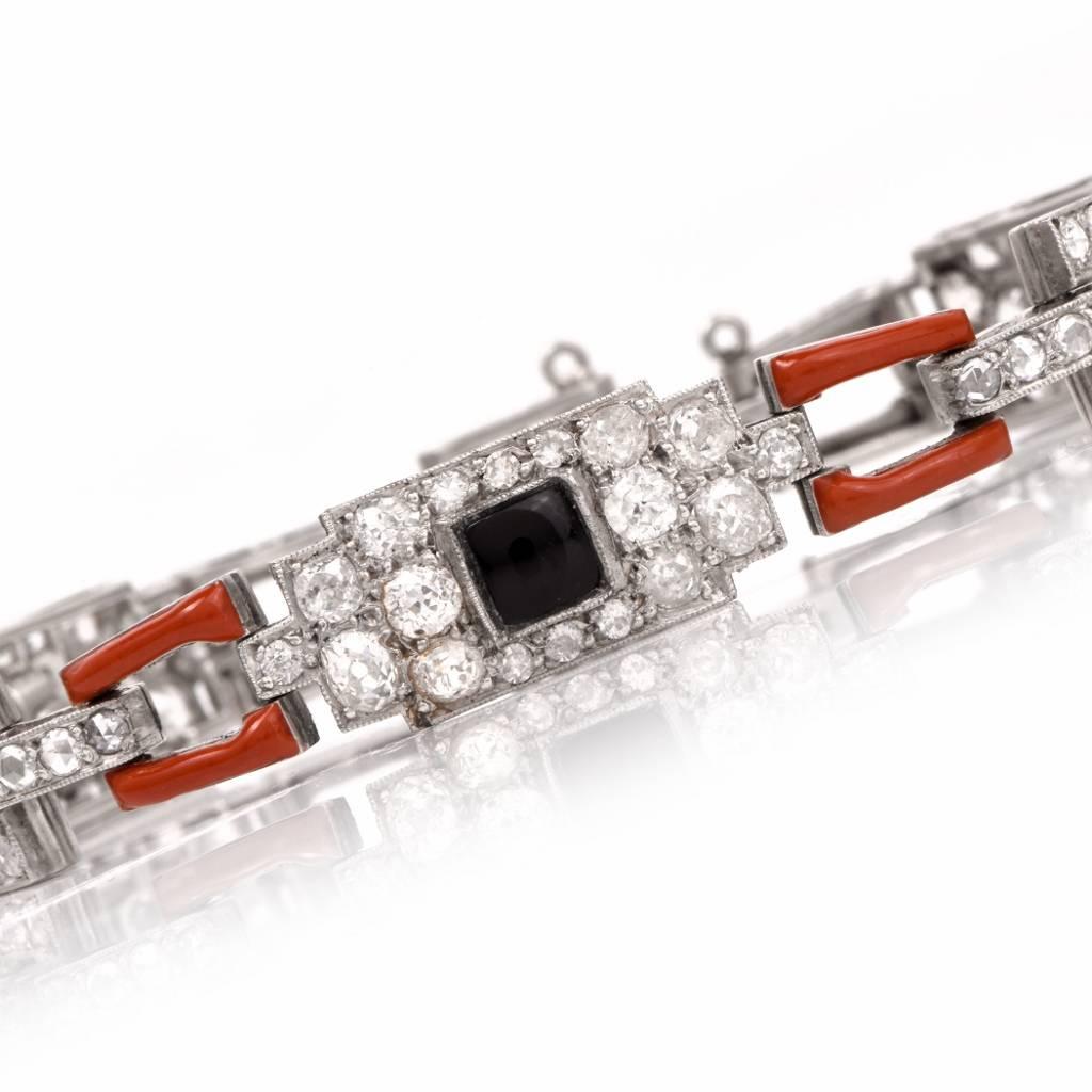  Art Deco Coral Onyx  Diamond Platinum Bracelet In Excellent Condition In Miami, FL
