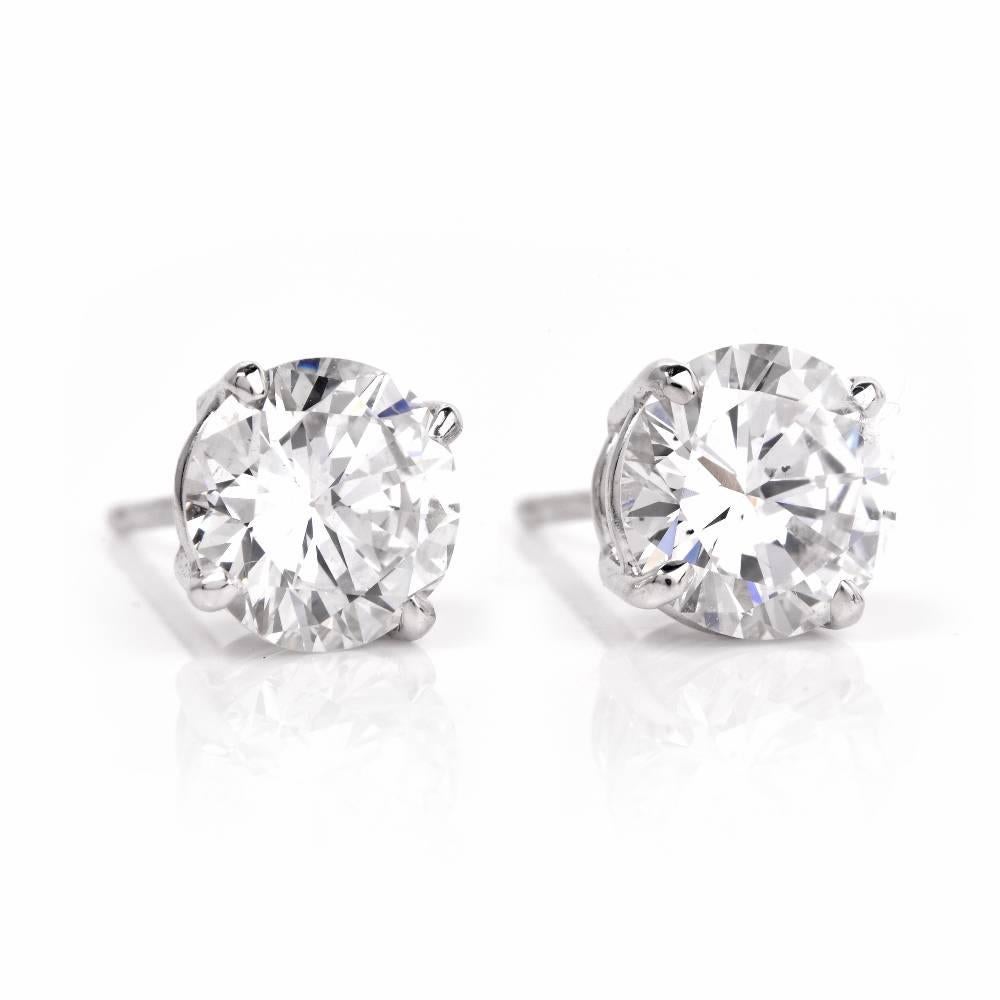 GIA 2,13 Karat extra weißer E-F, VS2 Diamant  18-Karat-Gold Ohrstecker (Rundschliff)