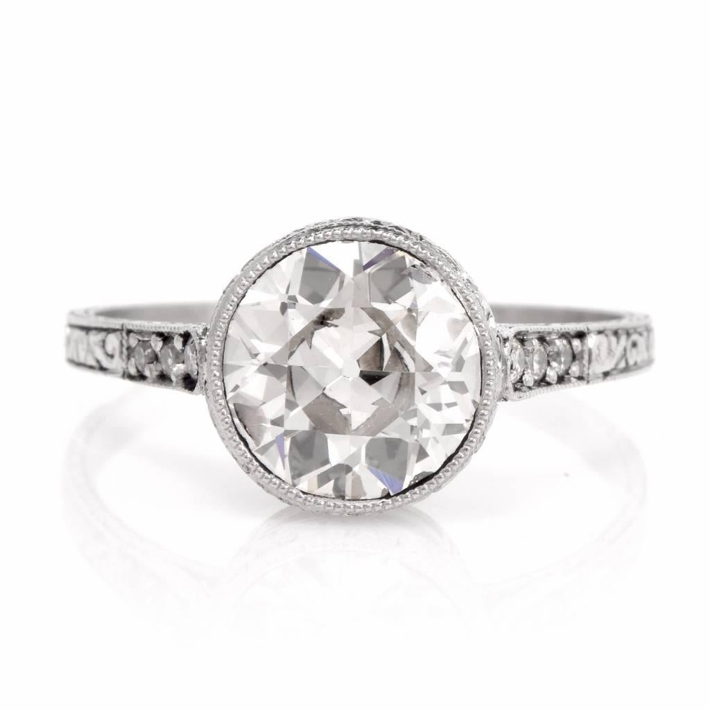 1930s Antique Diamond Platinum Engagement Ring In Excellent Condition In Miami, FL