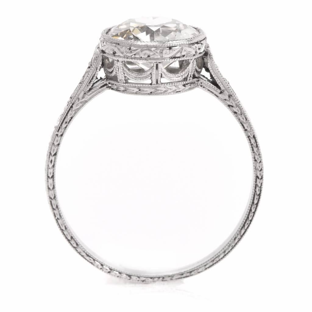 Women's 1930s Antique Diamond Platinum Engagement Ring