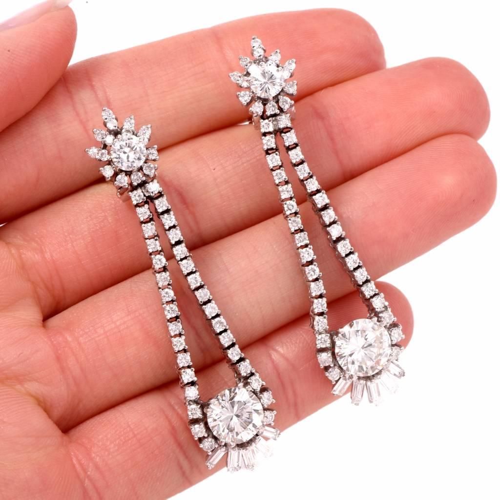 Long 6.65 Carat Diamond Chandelier Platinum Drop Earrings im Zustand „Gut“ in Miami, FL