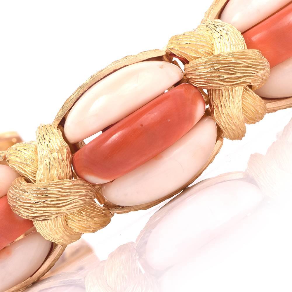1970s Coral Yellow Gold Link French Bangle Bracelet 6