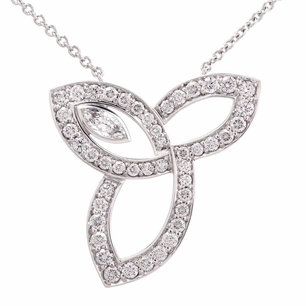 Harry Winston Lily Cluster Diamond Platinum Pendant Necklace In New Condition In Miami, FL