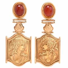 1980s Roman Portrait Carnelian Gold Pendant Earrings